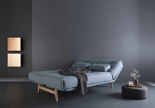 ASLAK vist her med Soft Spring madras Dess.525 lyse blå, og et stel betræk (Frame Cover)