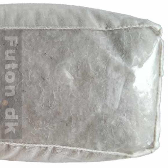 Futon Polar er den originale Danske Futon madras med kun ren Uld.