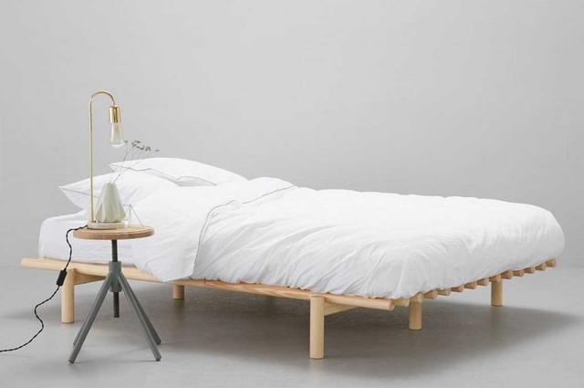 PACE Seng 140x200 cm. Dens organiske design gør den til en fryd for øjet.