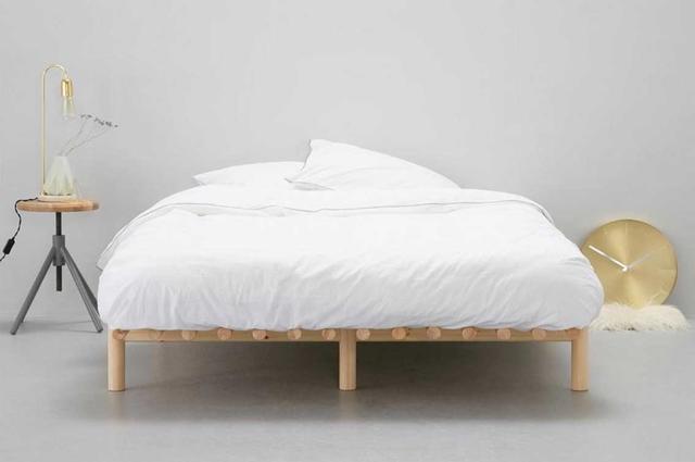 PACE Seng 160x200 cm. Dens organiske design gør den til en fryd for øjet.