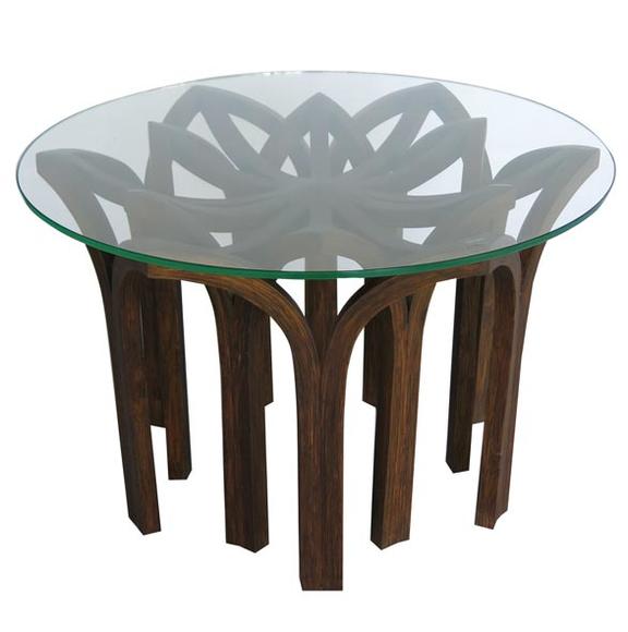 Bord fremstillet af Thai Bambus (dendrocolamus asper – stok) med glas topplade. (Indendørs og semi-udendørs)