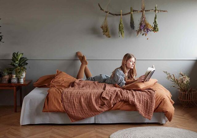 UDSTILLINGSMODEL - REVIVUS sofa 135x200