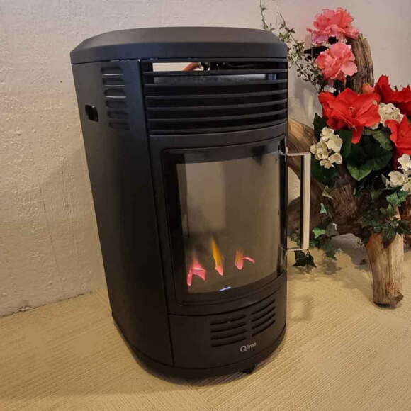 GH8034_in the showroom